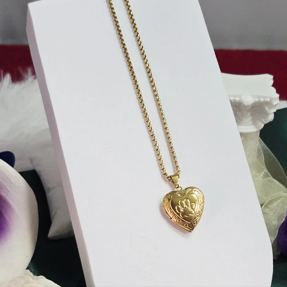 Paw Print Heart Locket Necklace Pet Memorial 18K Gold Plated Stainless Steel